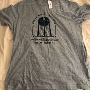 Exclusive D23 Walt Disney Burbank Studio Water Tower T-shirt (RARE)